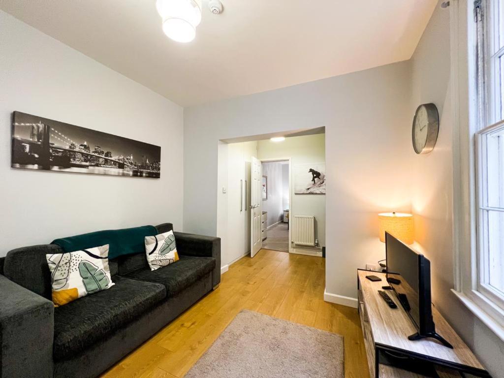 Suitely - Berkeley Apartamento *